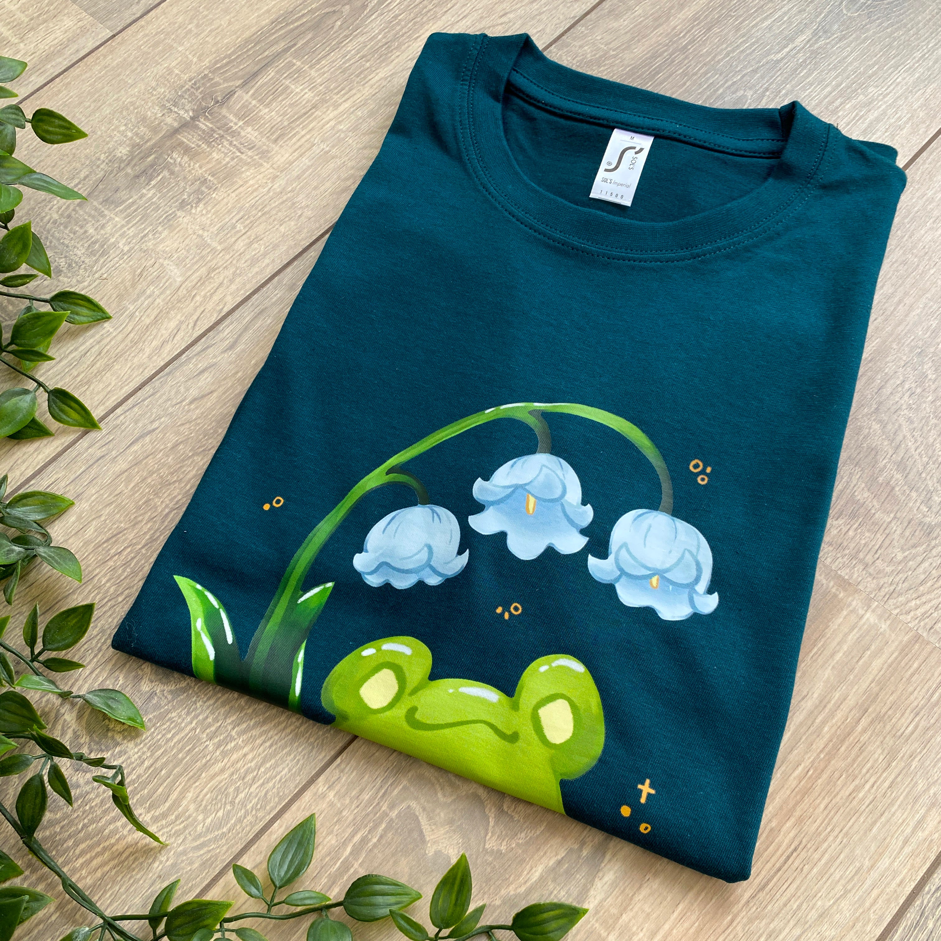 T-shirt | Lily of the Valley – Studio Appeltjesgroen