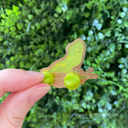 Enamel pin | Northern Glass Frog