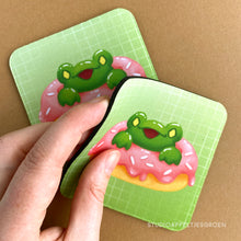 Load image into Gallery viewer, Floris the Frog | Donut coaster
