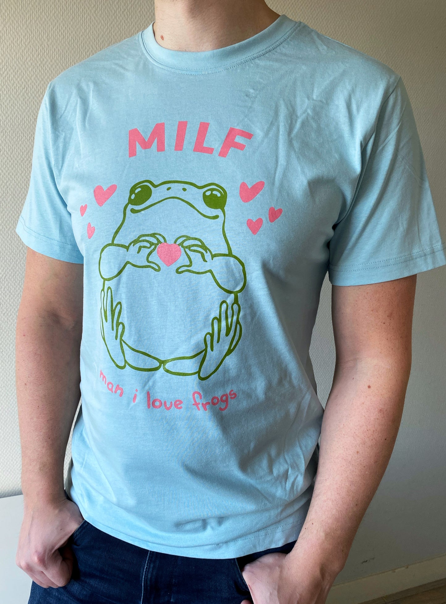 T-shirt | Man I Love Frogs (Blue)