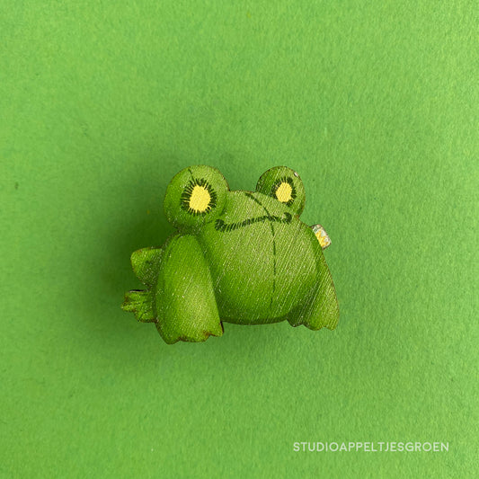 Wood pin | Plush frog