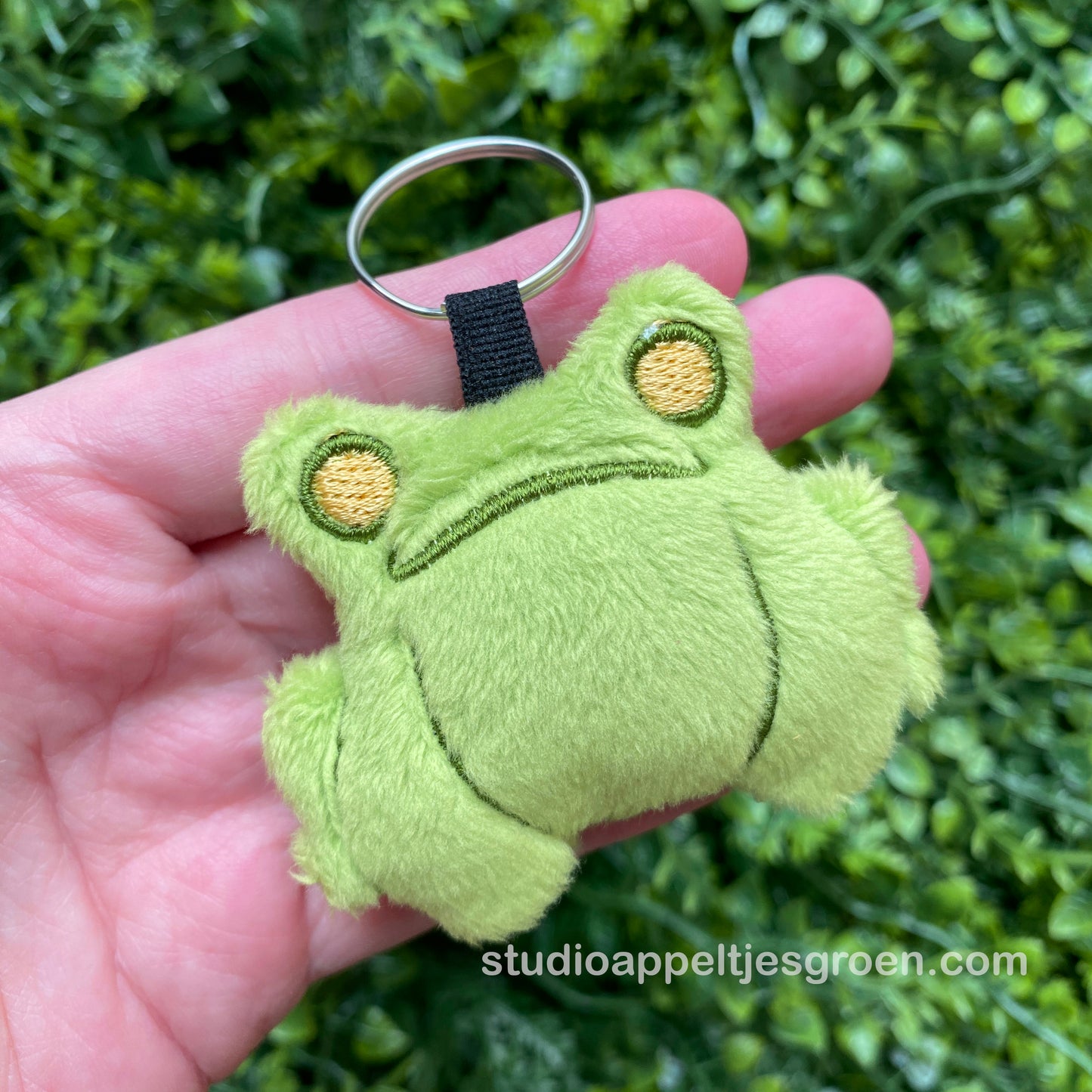 Plush | Floris the Frog charm
