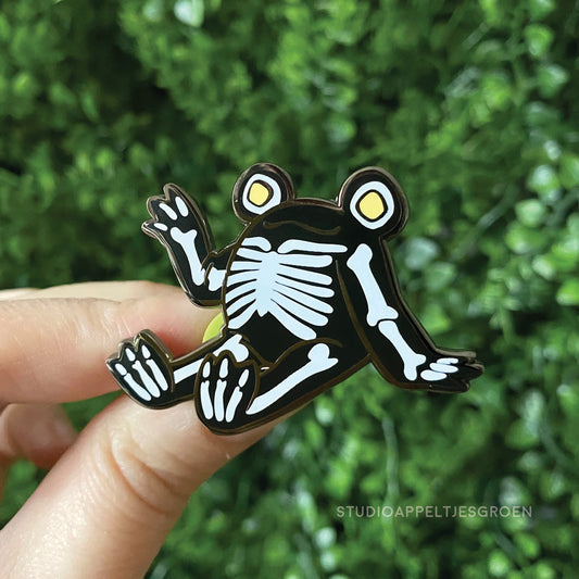 Enamel pin | Skeleton