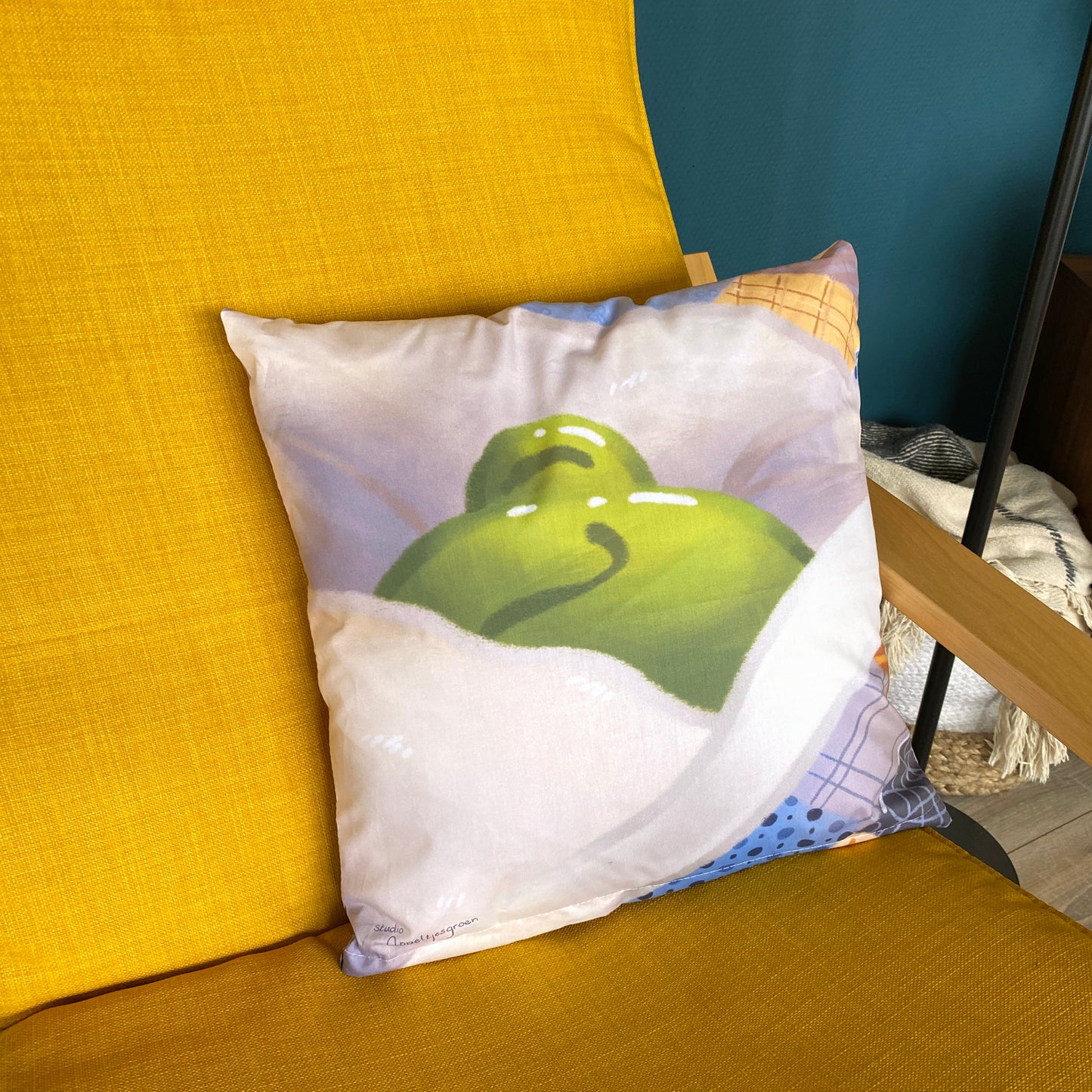 Pillow case | Sleepy frog