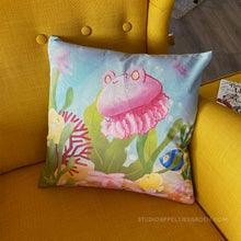 Load image into Gallery viewer, Pillow Case | Jellyfish
