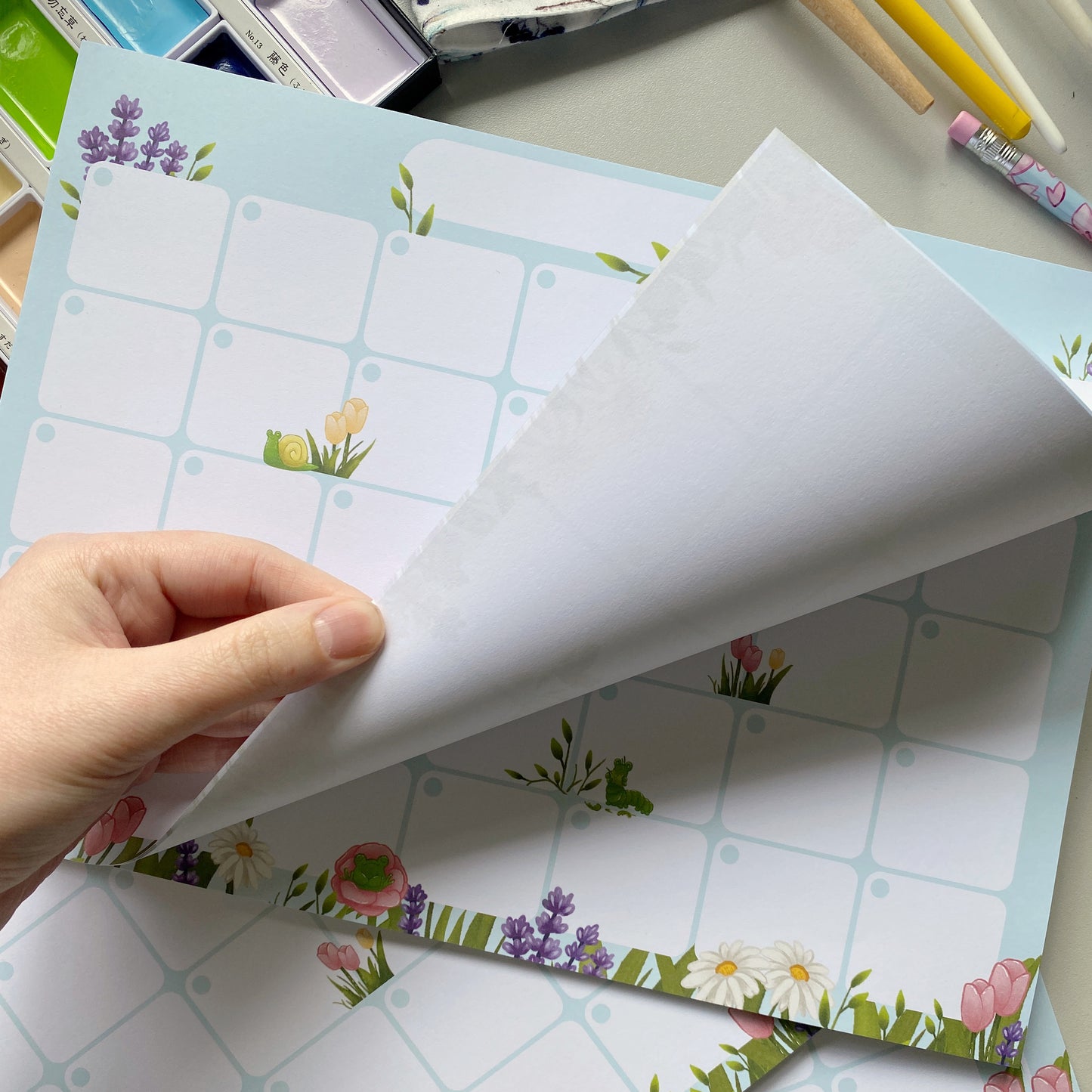 Notepad | A4 Monthly planner flower frog desk pad