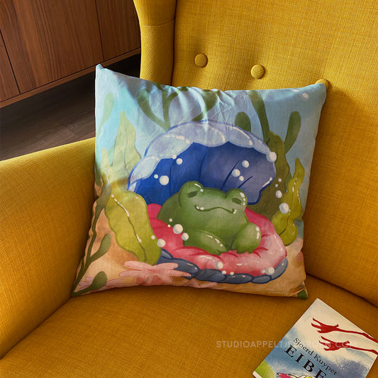 Pillow case | Oyster frog