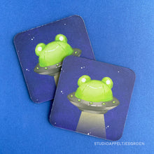 Load image into Gallery viewer, Floris the Frog | UFO coaster
