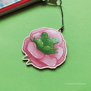 Floris the Frog | Flower Bud charm