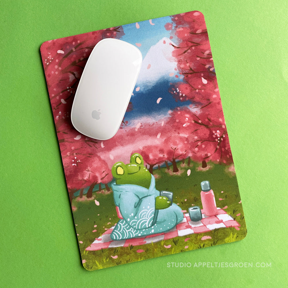 Floris the Frog | Hanami mouse pad